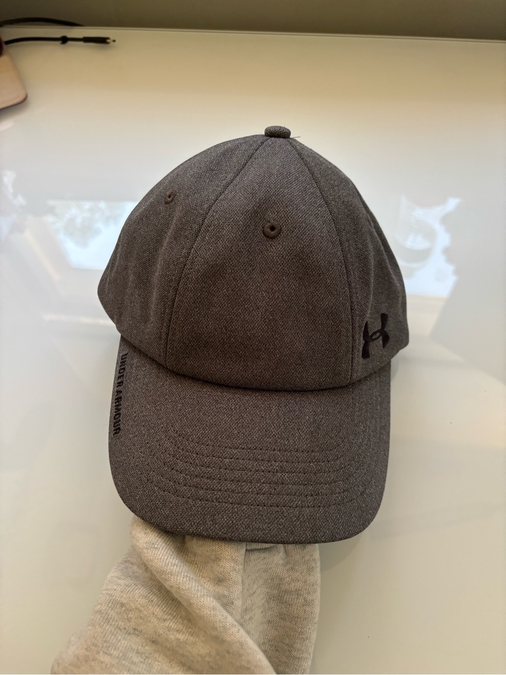 Under Armour Women’s Gray Performance Baseball Cap